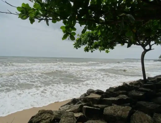 Kizhunna Ezhara Beach, Kannur
