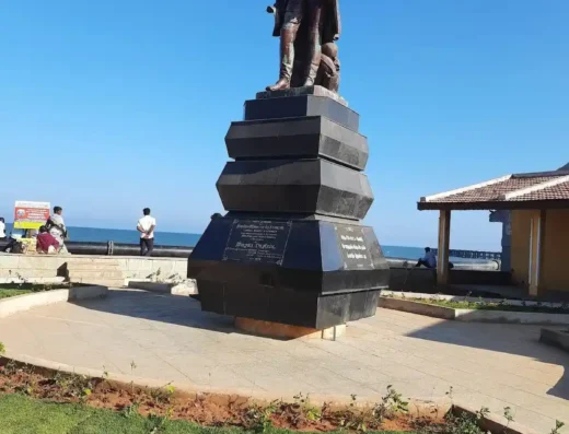 Vasco da Gama Memorial at Kappad Beach
